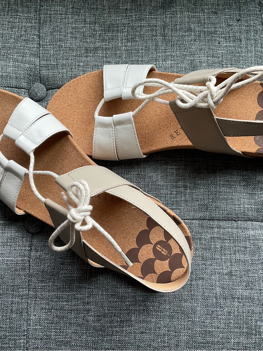 REVITALIGN Lace-Up Women’s Sandals in White and taupe/grey